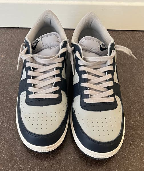 Used Nike Terminator Low Georgetown Men display picture 1
