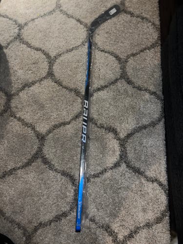 1x New Senior Bauer Right Handed P92 Pro Stock Team Nexus Hockey Stick