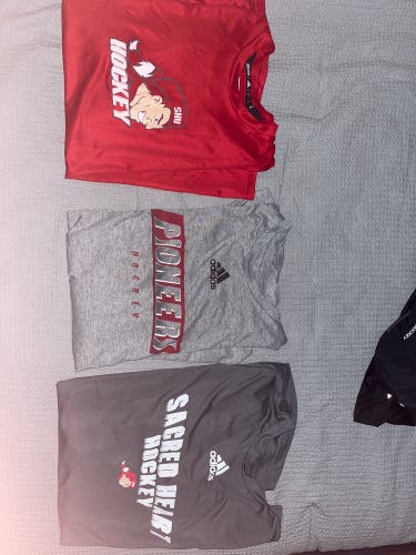 Sacred Heart Hockey (NCAA DI) Shirts