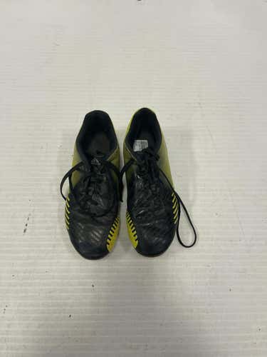 Used Adidas Junior 04.5 Cleat Soccer Outdoor Cleats