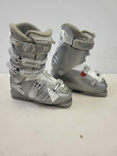 Used Tecnica Attiva 235 Mp - J05.5 - W06.5 Girls' Downhill Ski Boots