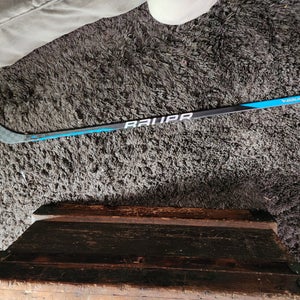 Used Youth Bauer Nexus Sync Hockey Stick P28
