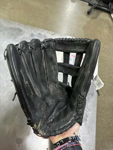 Used Easton Salvo Svs15 15" Fielders Gloves