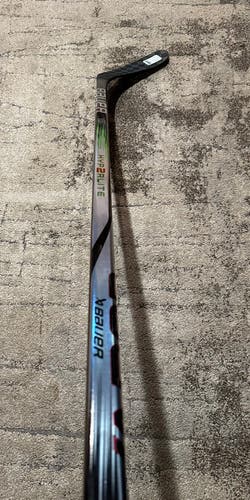 New! 65 Flex Bauer Right Handed P28 Vapor Hyperlite 2 Hockey Stick