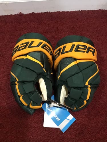 University Of Vermont New Bauer 12" Pro Stock Vapor Hyperlite Gloves Item#VTGL12