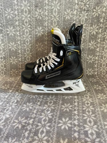 New Senior Bauer Supreme 2S Hockey Skates Size 7 D