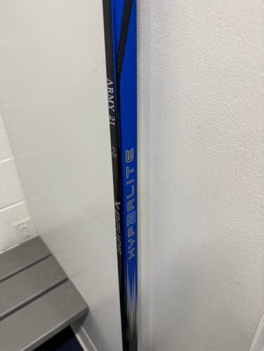 New Custom Blue Bauer Left Hand P28 Pro Stock Vapor Hyperlite 2 Hockey Stick