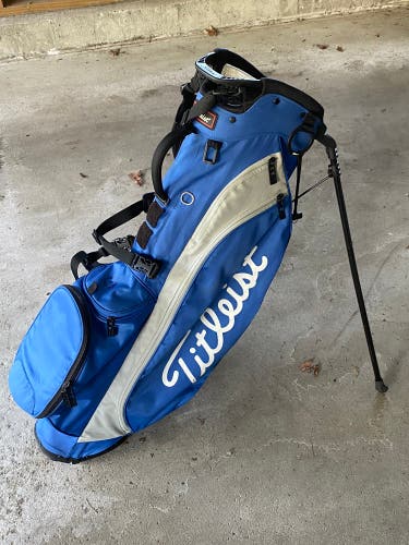 Titleist Player 4 Golf Bag