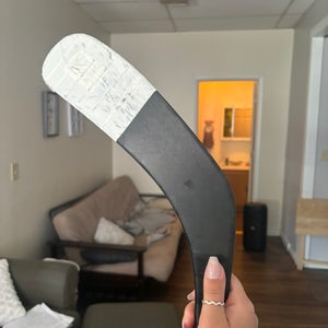 New Intermediate Bauer Right Handed P92 Nexus 2N Pro Hockey Stick