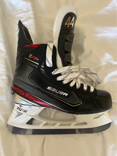New Senior Bauer Narrow Width  Pro Stock 8 Vapor Hyperlite Hockey Skates