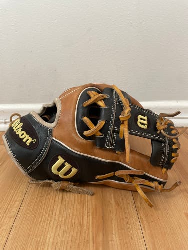 Wilson a2000 11.25 inch baseball glove