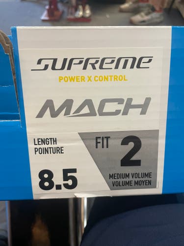 New Senior Bauer Size 8.5 Supreme Mach Hockey Skates *No Runners*