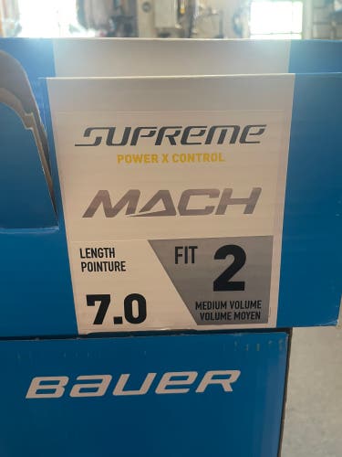 New Senior Bauer Size 7 Supreme Mach Hockey Skates *No Runners*