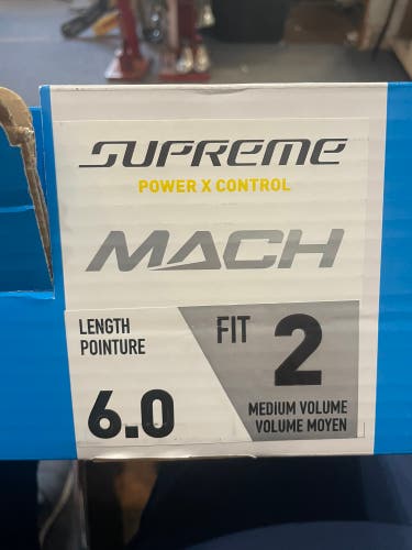 New Intermediate Bauer Size 6 Supreme Mach Hockey Skates *No Runners*