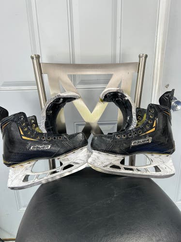 Used Senior Bauer Regular Width 8.5 Supreme Ignite Pro+ Hockey Skates