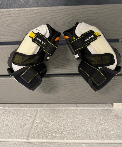 New Senior CCM Tacks Elbow Pads