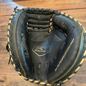 Used Right Hand Throw 32.5" R9 Baseball Glove