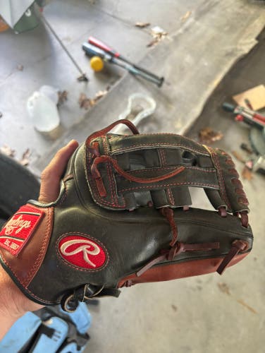 Used Infield 11.75" Heart of the Hide Baseball Glove