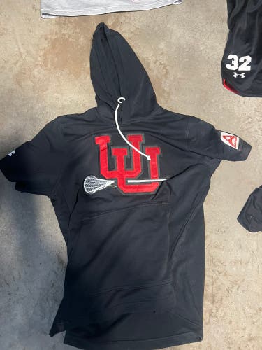New University of Utah Lacrosse Team Issued ASUN Short Sleeve Hoodie (Medium)