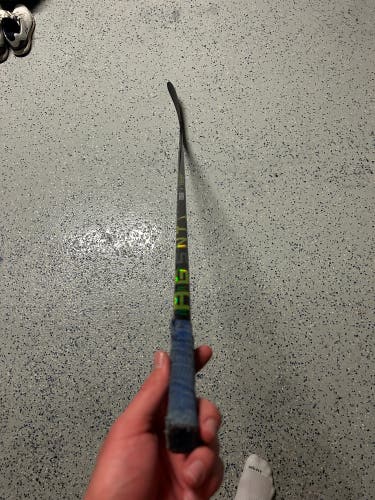 Used Senior Bauer Right Handed P28 Pro Stock Agent Hockey Stick