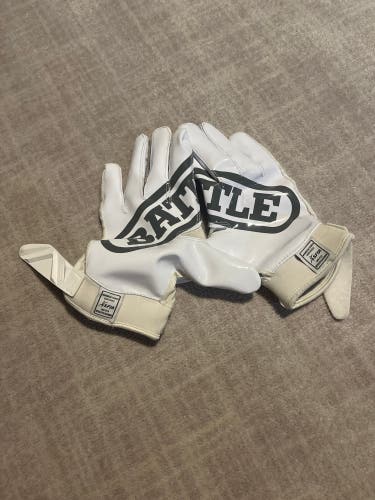 White New Small Battle Gloves
