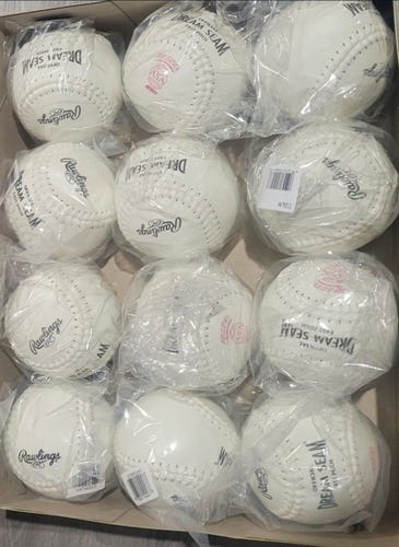 *RARE Rawlings Dream Seam 12" ASA Fastpitch Softballs *ALL WHITE  (Total of 16 Softballs).