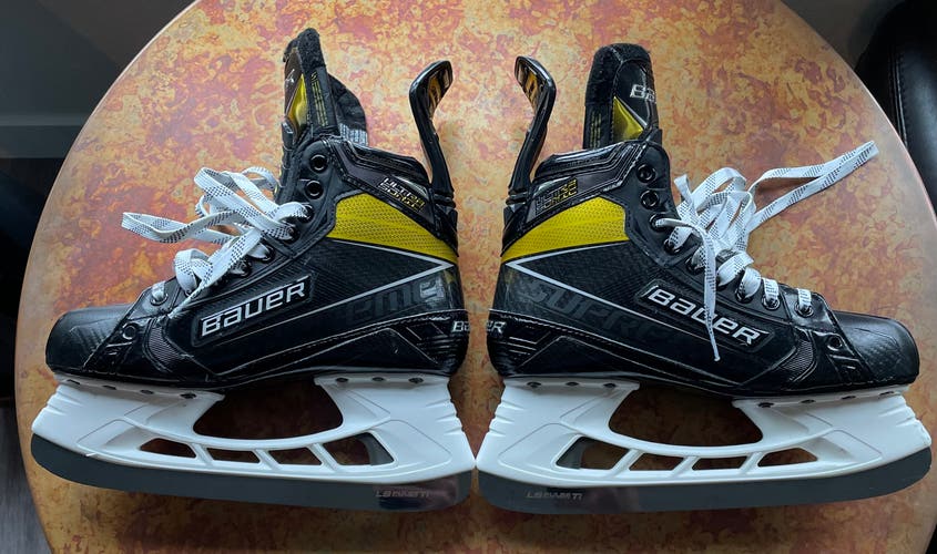 Barely Used Senior Bauer Supreme UltraSonic Hockey Skates Regular Width Pro Stock 7