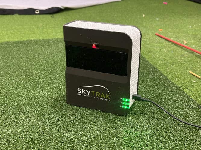 SkyTrak Launch Monitor With TGC2019 LIFETIME Licence, Gaming PC - FULL SETUP