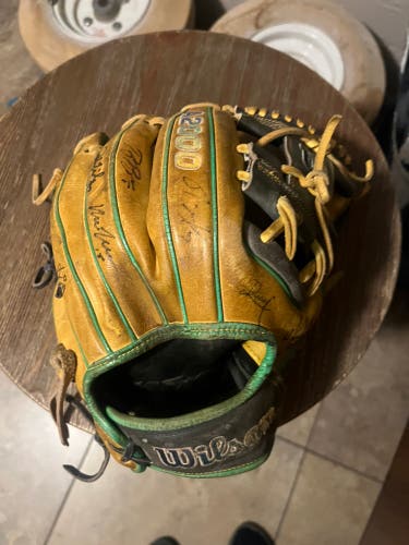 Used 2023 Infield 11.75" Baseball Glove