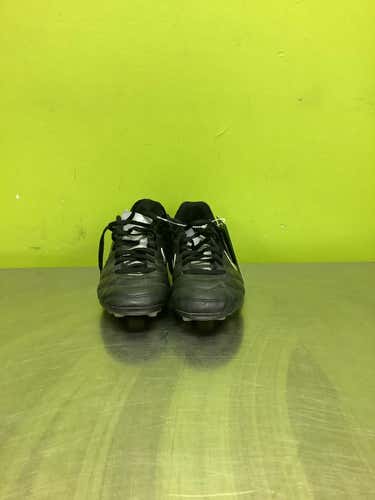 Used Nike Junior 04 Cleat Soccer Outdoor Cleats