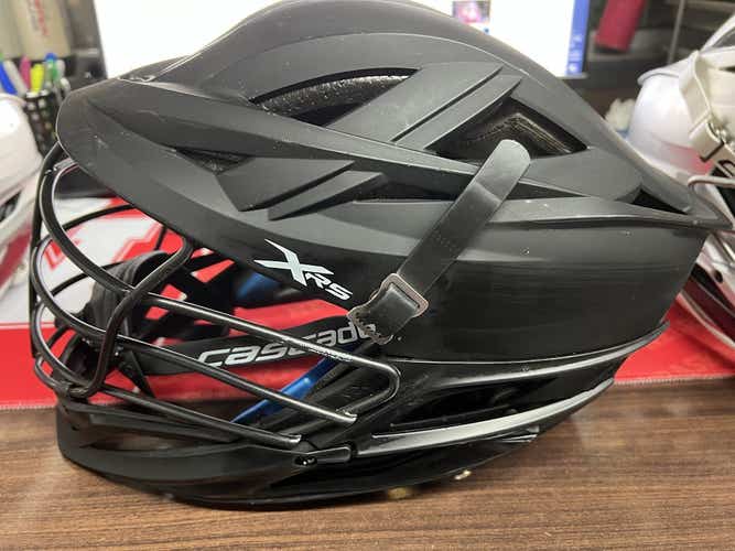 Used Cascade Xrs Black One Size Lacrosse Helmets