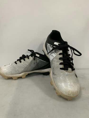 Used Under Armour Junior 02.5 Baseball And Softball Cleats