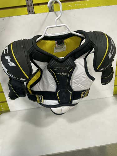 Used Ccm Vector Plus Md Hockey Shoulder Pads