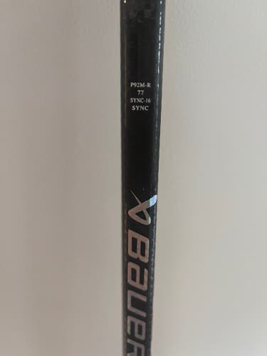New Senior Bauer Right Handed P92M Nexus Sync Hockey Stick