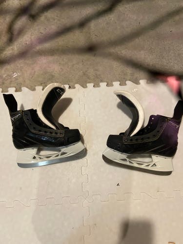 New Intermediate CCM Regular Width  Size 5 Super Tacks Hockey Skates