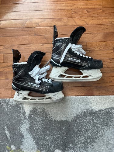 Used Senior Bauer Regular Width  Pro Stock 10 Supreme 1S Hockey Skates