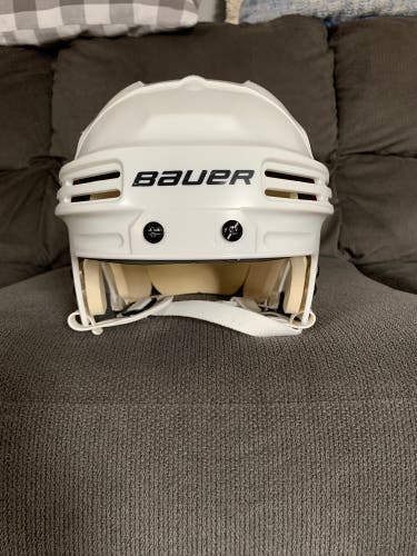 Bauer 4500 Helmet (Large)