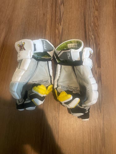 Used  Maverik 13" Max Lacrosse Gloves