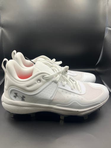 Women’s Under Armor Metal Softball Cleats Size 8 New