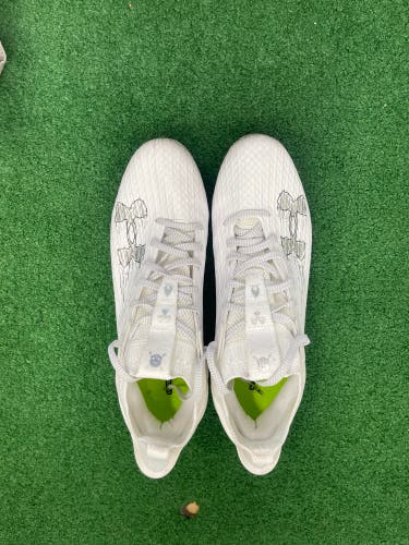 Used Men's Low Top Molded Cleats Blur