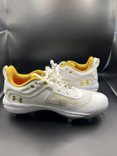 White And Gold New Under Armor Women's Low Top Metal Softball Cleats Size 8