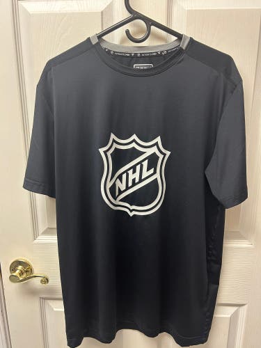 Used Fanatics NHL Logo Pro Stock T-Shirt Size Large