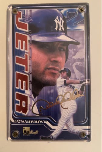 2002 Authentic Images 24K Gold Signature Derek Jeter New York Yankees #4306/5002