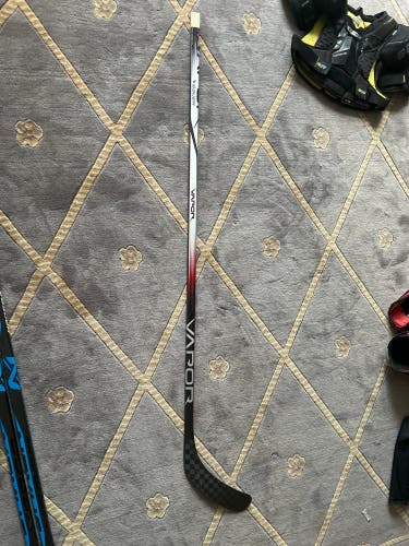 New Senior Bauer Right Handed P92 Vapor Team Hockey Stick