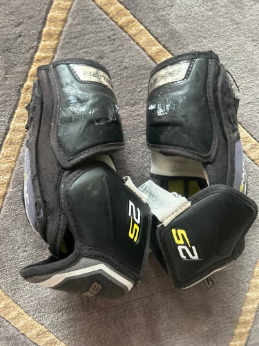 Used Senior Bauer Supreme 2S Elbow Pads