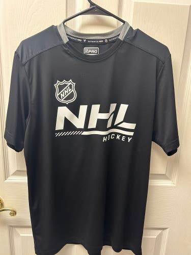 Used Fanatics NHL Logo Pro Stock T-shirt Size Large