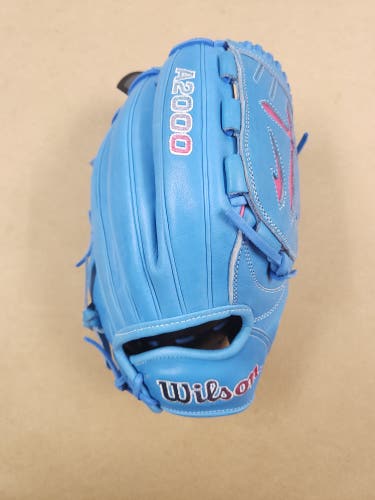 New Wilson May 2024 GOTM Right Hand Throw Pitcher's A2000 Baseball Glove 12"