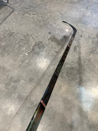 New Senior CCM Right Handed P28  FT Ghost Hockey Stick