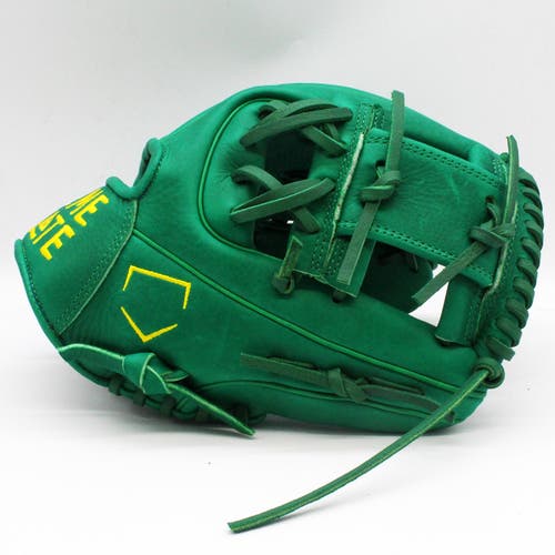 Customized genuine leather baseball gloves  9-14"，The Best Gift （BY24501）
