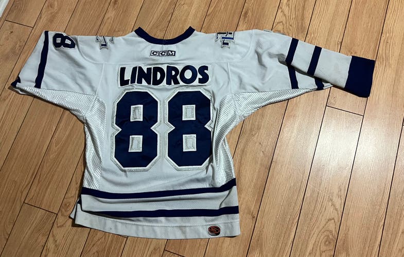 Eric Lindros Maple Leafs jersey - Medium